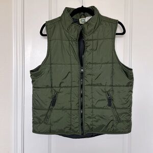 Women’s Weather Spirits Olive Green Puffer Vest with Pockets